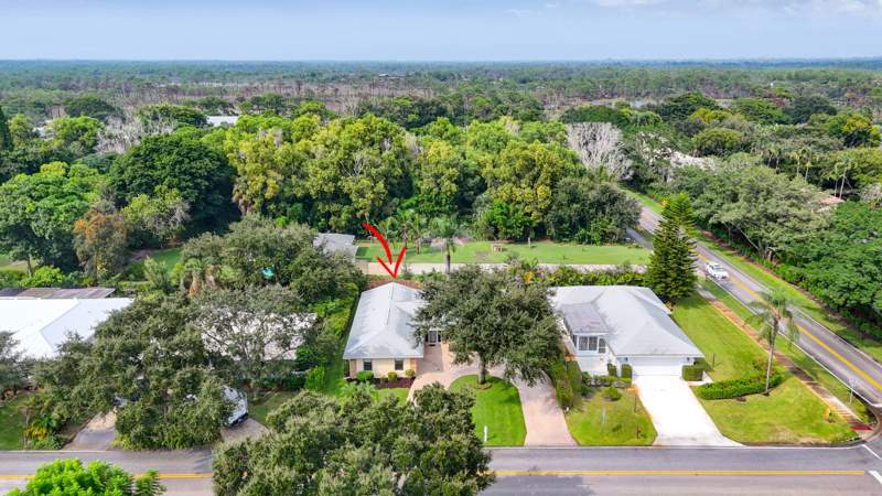 2 bedroom Single Family Residence at 9881 SE Little Club Way, Iroquois Park, Jupiter — photo 5