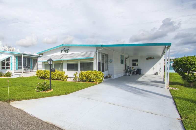 2 bedroom Mobile Home at 123 La Vaughn Circle, Pinelake Village, Jensen Beach — photo 1