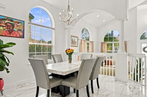 2755 Misty Oaks Circle, Royal Palm Beach FL - photo 8 of 47