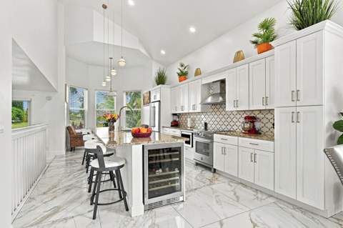 2755 Misty Oaks Circle, Royal Palm Beach FL - photo 13 of 47