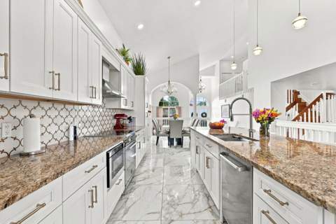 2755 Misty Oaks Circle, Royal Palm Beach FL - photo 15 of 47
