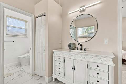 2755 Misty Oaks Circle, Royal Palm Beach FL - photo 21 of 47
