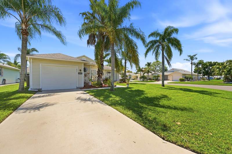2 bedroom Single Family Residence at 5930 Foxtail Way, Palm Grove Subdivision, Fort Pierce — photo 3