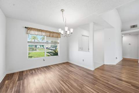 5930 Foxtail Way, Fort Pierce FL - photo 12 of 46