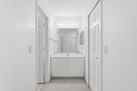 5930 Foxtail Way, Fort Pierce FL - photo 15 of 46