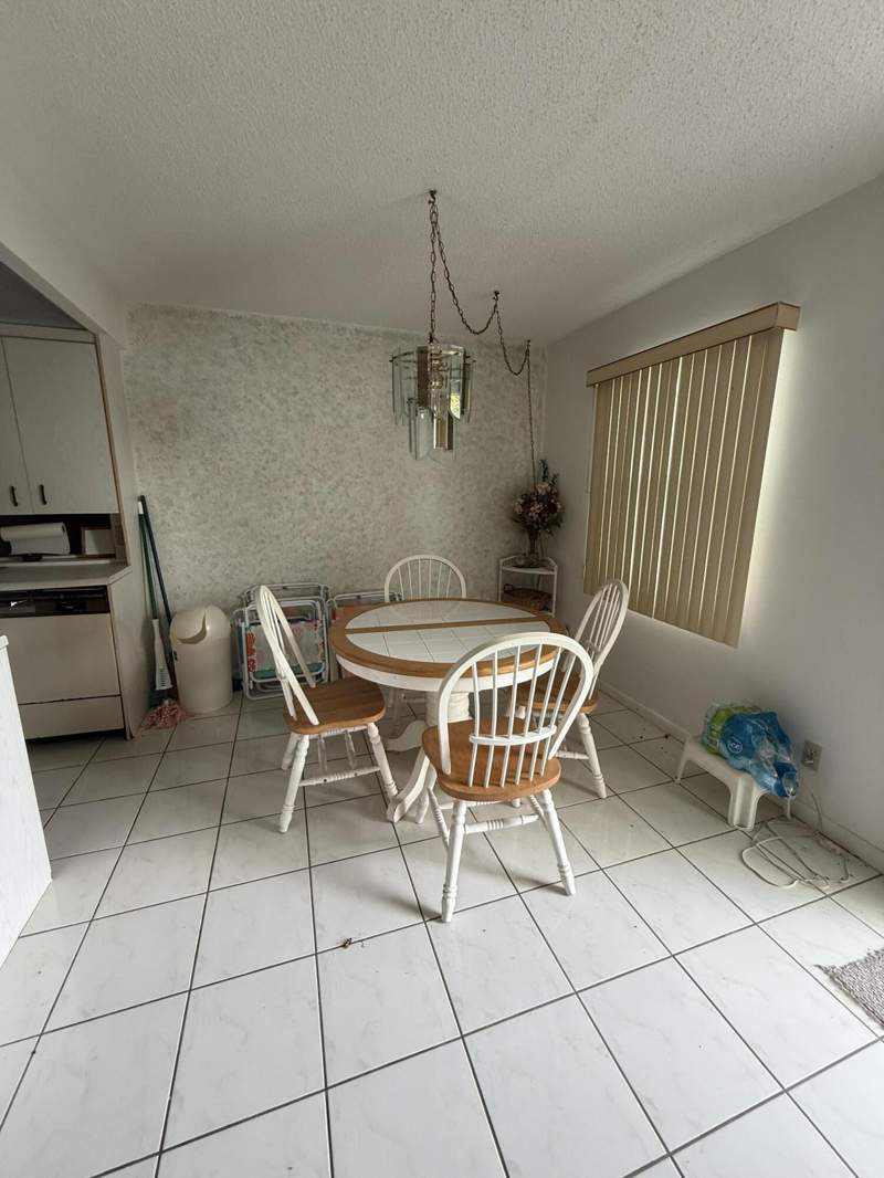 2 bedroom Condominium at 1008 Exeter A, Exeter At Century Village Condo, Boca Raton — photo 3
