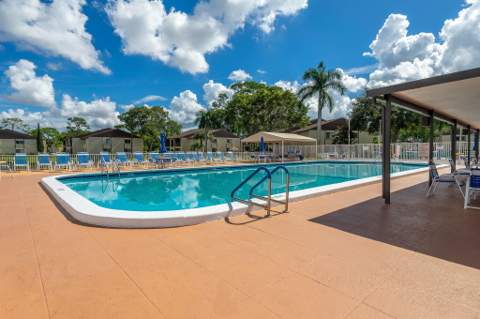 136 Lake Pine Circle #A1, Greenacres FL - photo 24 of 33