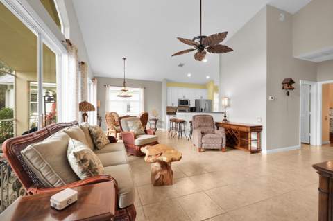 131 NW Berkeley Avenue, Port St. Lucie FL - photo 6 of 40