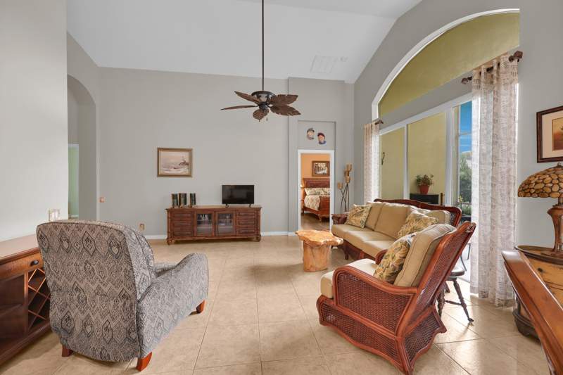 3 bedroom Single Family Residence at 131 NW Berkeley Avenue, Magnolia Lakes At St Lucie West Phase 2, Port St. Lucie — photo 4