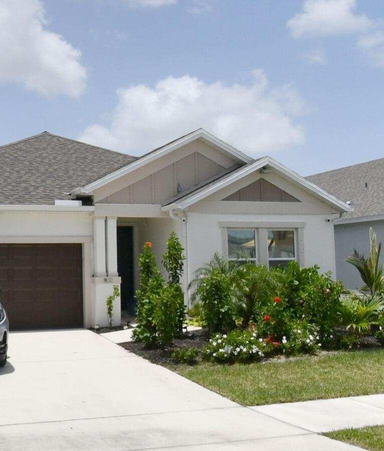 4 bedroom Single Family Residence at 545 SE Ranch Oak Circle, Veranda Oaks Plat No. 1 P, Port St. Lucie — photo 1