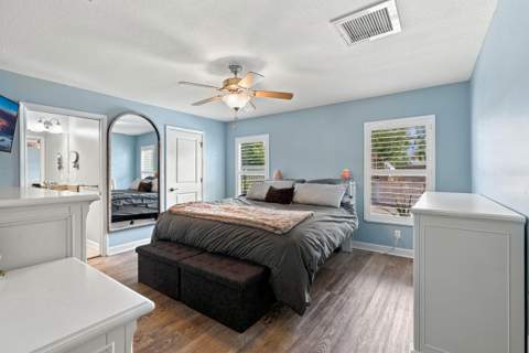 1697 SE Lorraine Street, Port St. Lucie FL - photo 12 of 32