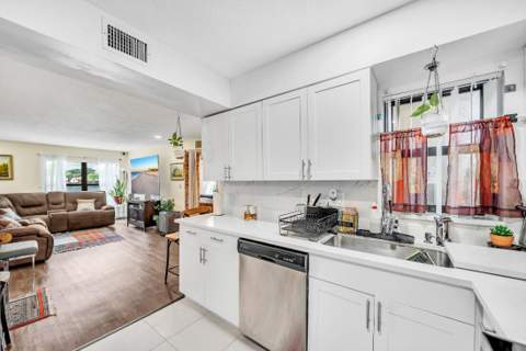 8571 Boca Glades Boulevard #A, Boca Raton FL - photo 6 of 18
