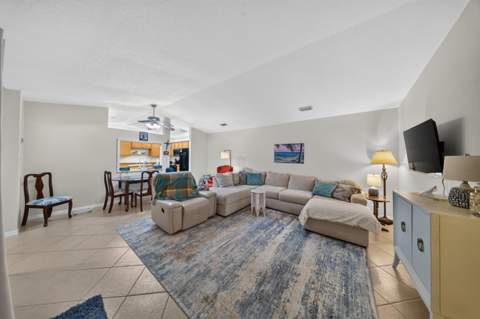1435 Captains Walk, Fort Pierce FL - photo 7 of 22