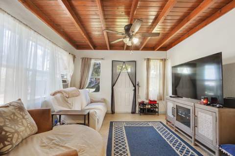 2708 Cherokee Court, West Palm Beach FL - photo 8 of 17
