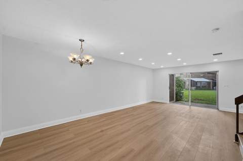 1317 Sussex Drive, North Lauderdale FL - photo 10 of 36