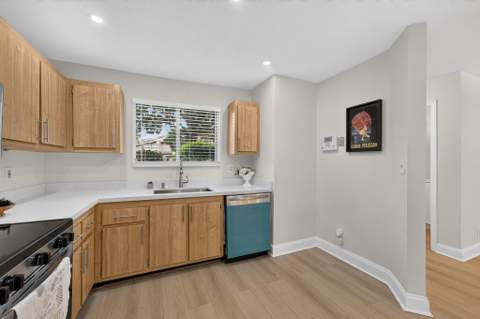 1317 Sussex Drive, North Lauderdale FL - photo 13 of 36