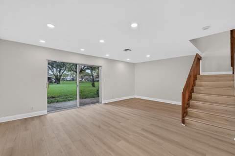 1317 Sussex Drive, North Lauderdale FL - photo 16 of 36