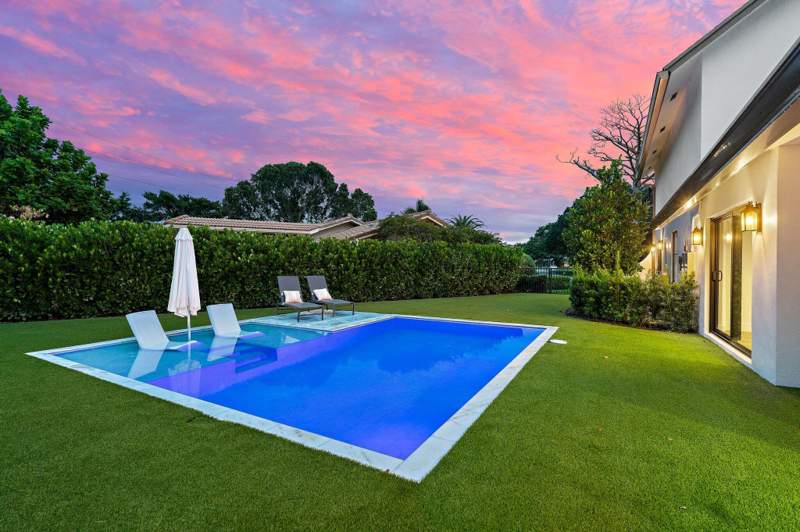 5 bedroom Single Family Residence at 4456 Hickory Drive, PGA National Golf Club Estates 1, Palm Beach Gardens — photo 4