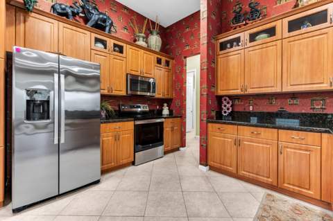 9944 Mantova Drive, Lake Worth FL - photo 6 of 65