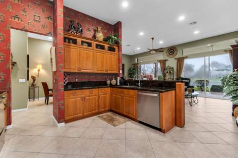 9944 Mantova Drive, Lake Worth FL - photo 9 of 65