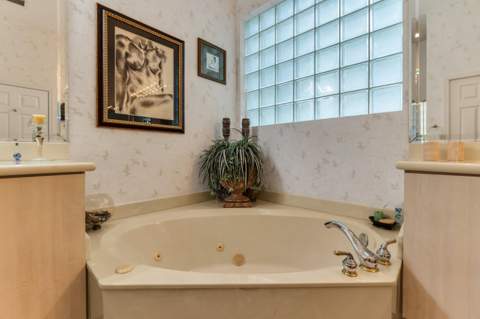 9944 Mantova Drive, Lake Worth FL - photo 17 of 65