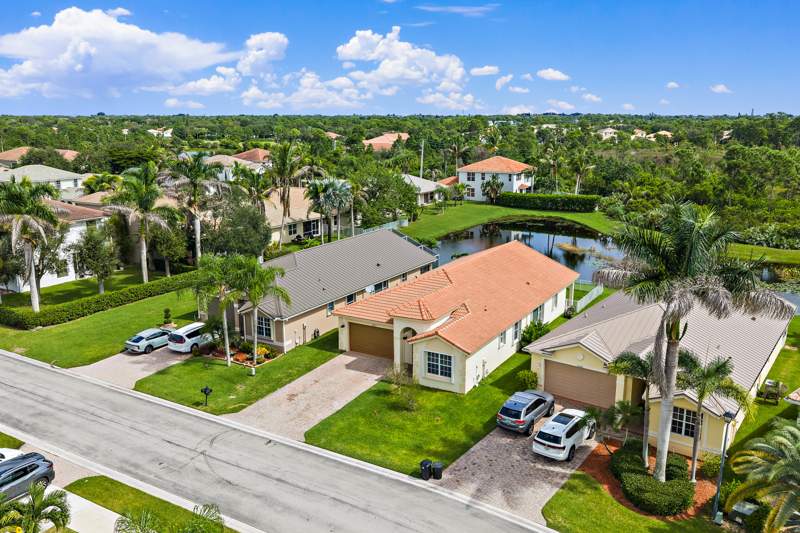 3 bedroom Single Family Residence at 5183 SE Graham Drive, Martins Crossing, Stuart — photo 5
