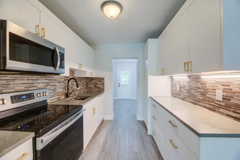 3 bedroom Single Family Residence at 2633 NE 16th Avenue, Collier Manor First Add, Pompano Beach — photo 2
