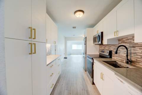 2633 NE 16th Avenue, Pompano Beach FL - photo 14 of 27