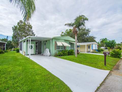 187 W Caribbean, Port St. Lucie FL - photo 8 of 32