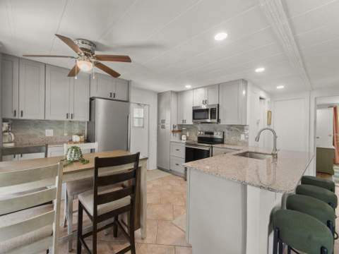 187 W Caribbean, Port St. Lucie FL - photo 10 of 32