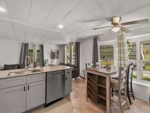187 W Caribbean, Port St. Lucie FL - photo 11 of 32