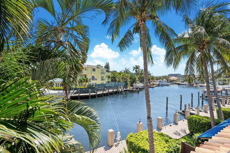 3 bedroom Townhouse at 2744 NE 14th Street, Seminole Lake Townhomes, Fort Lauderdale — photo 1