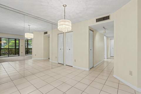 9584 N Belfort Circle #112, Tamarac FL - photo 14 of 32