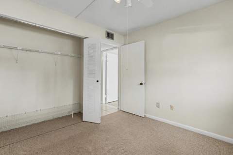 9584 N Belfort Circle #112, Tamarac FL - photo 15 of 32