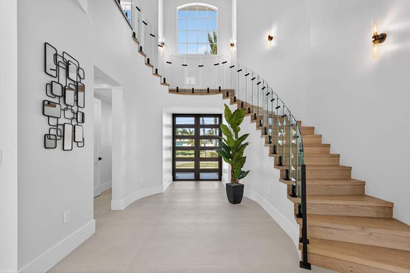 4 bedroom Single Family Residence at 310 SE 9th Court, Cypress Harbor 3rd Sec, Pompano Beach — photo 2