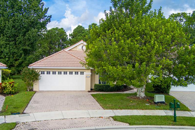 3 bedroom Single Family Residence at 712 SW Saint Vincent Cove, Lake Charles Phase 2A, Port St. Lucie — photo 4