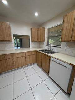 5939 Forest Hill Boulevard #206, West Palm Beach FL - photo 8 of 19
