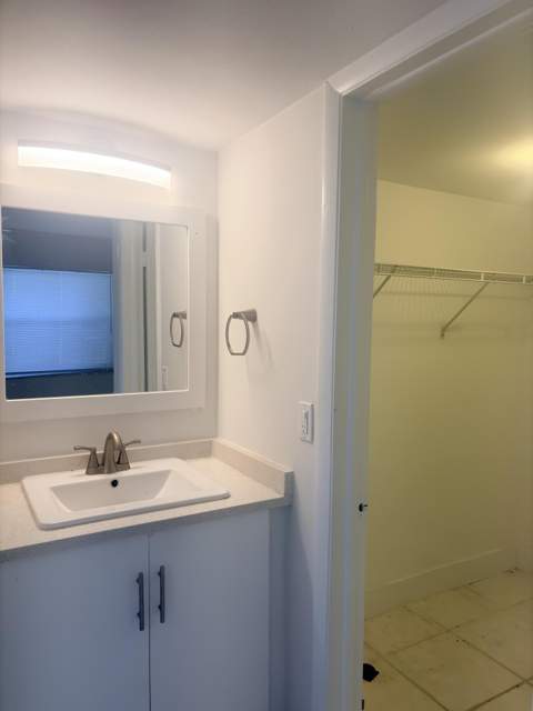 618 NW 13th Street ##16, Boca Raton FL - photo 7 of 11