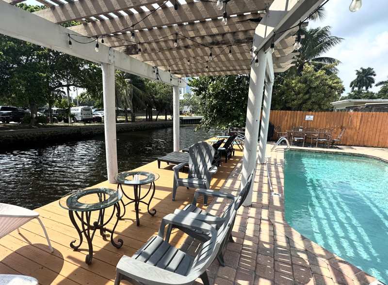 4 bedroom Single Family Residence at 500 SE 9th Court #1-2, Lauderdale, Fort Lauderdale — photo 1