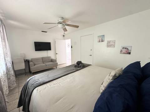 500 SE 9th Court #1-2, Fort Lauderdale FL - photo 14 of 17