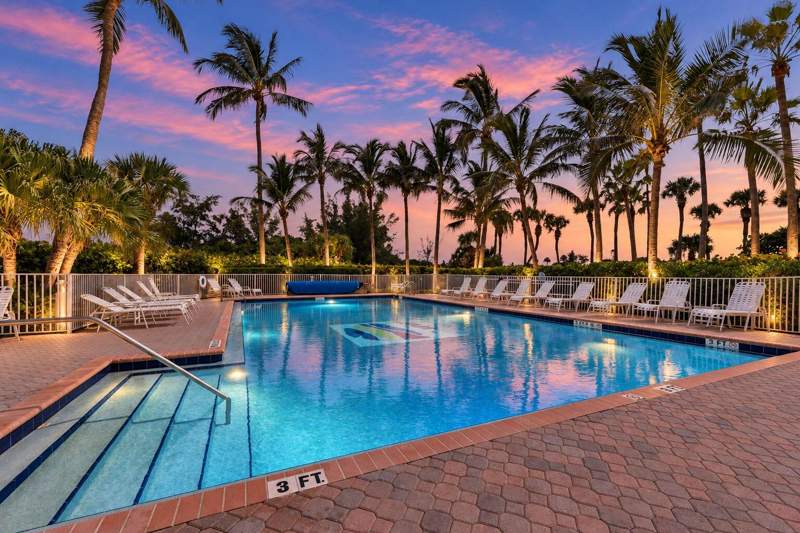 2 bedroom Condominium at 2700 N Hwy A1A #1102, Aquanique Ocean Club, A Condominium, Fort Pierce — photo 3