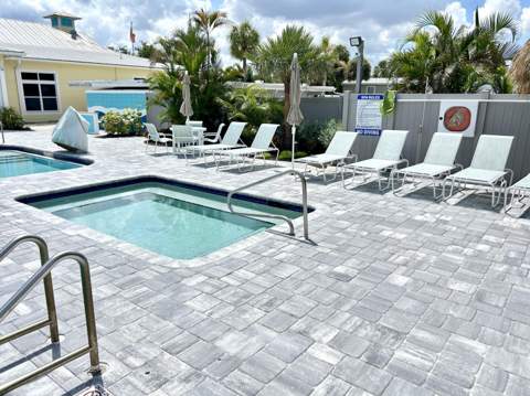 1316 W Bougainvillea Drive, Deerfield Beach FL - photo 16 of 17