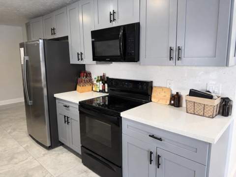 1124 SE Ladner Street, Port St. Lucie FL - photo 13 of 43