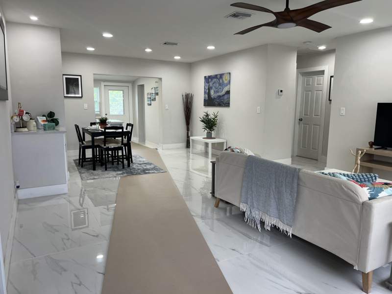 5 bedroom Single Family Residence at 1101 NW 21st Street, Hillmont Middle River Vista, Fort Lauderdale — photo 3