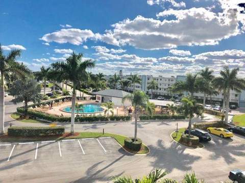 2060 Exeter D, Boca Raton FL - photo 8 of 34