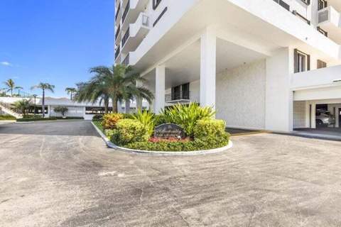 1208 Marine Way #901, North Palm Beach FL - photo 7 of 40