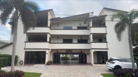 3208 SE 12th Street #301, Pompano Beach FL - photo 6 of 8
