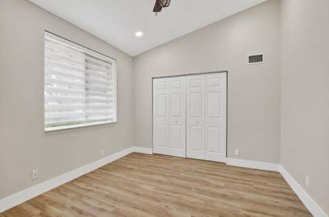 851 NW 42nd Place, Deerfield Beach FL - photo 15 of 34