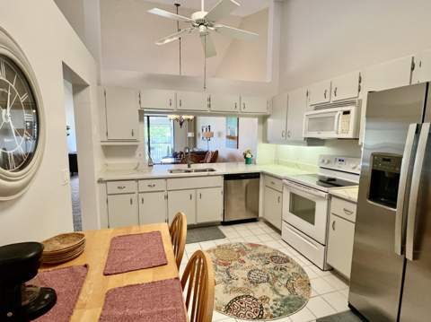 6944 Briarlake Circle #201, Palm Beach Gardens FL - photo 7 of 42