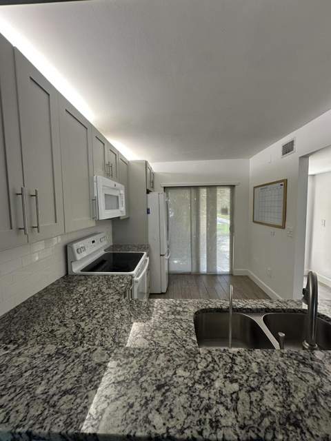 351 Club Circle #108, Boca Raton FL - photo 17 of 33